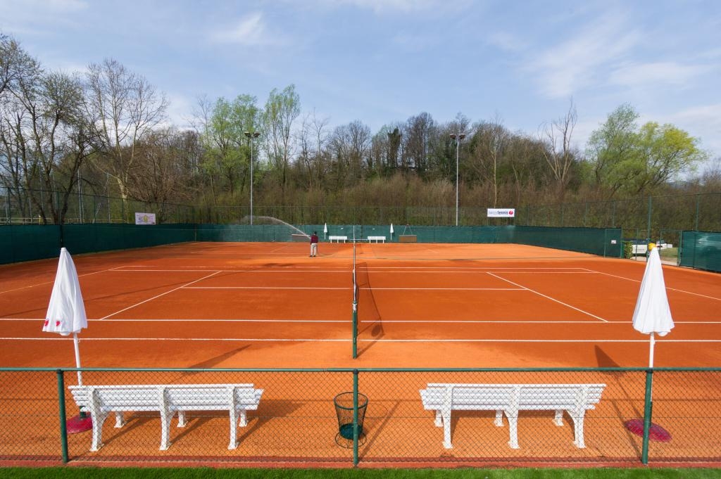 -chiasso-tiene-a-battesimo-i-campi-da-tennis-esterni-a5cj